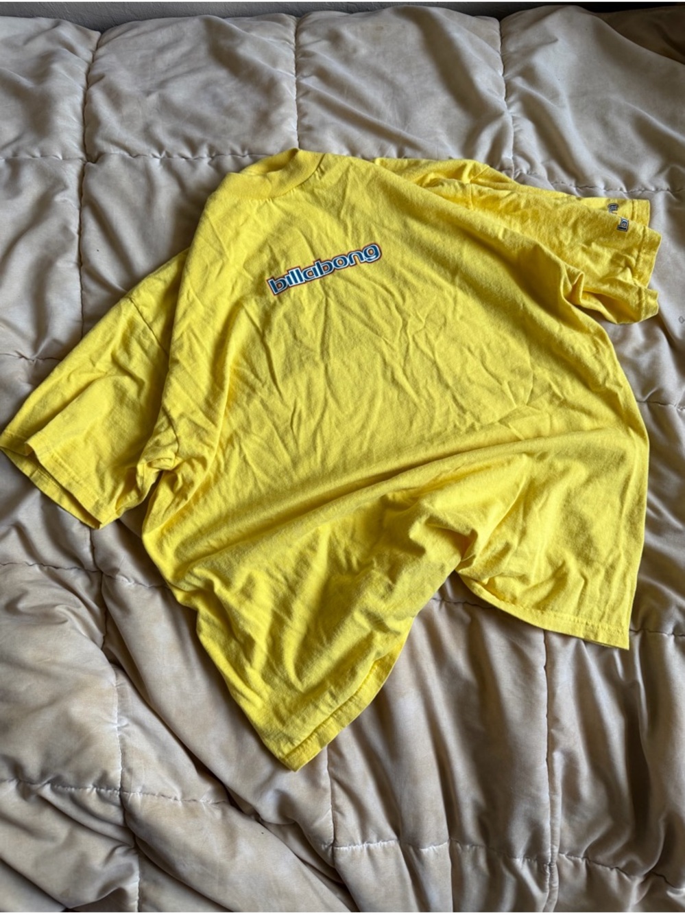 Vintage 90’s/Y2k Billabong Yellow T Shirt Men’s Size Large Surf Wear Rare
